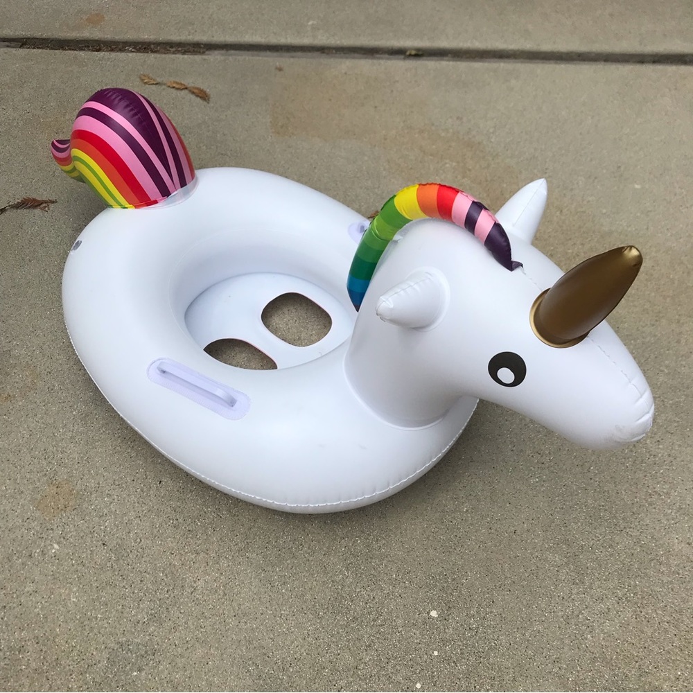 Like new unicorn floats